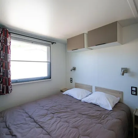 Campsite Mobil-home Confortable Avec Terrasse Pour 5 Personnes - Api-1-52-916 Saint-Rome-de-Tarn