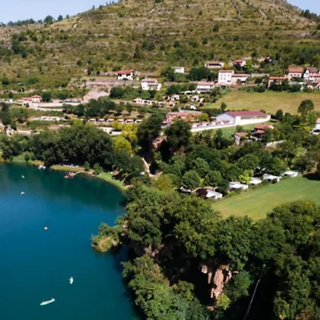 Kemping Mobil-home Confortable Avec Terrasse Pour 5 Personnes - Api-1-52-916 Saint-Rome-de-Tarn