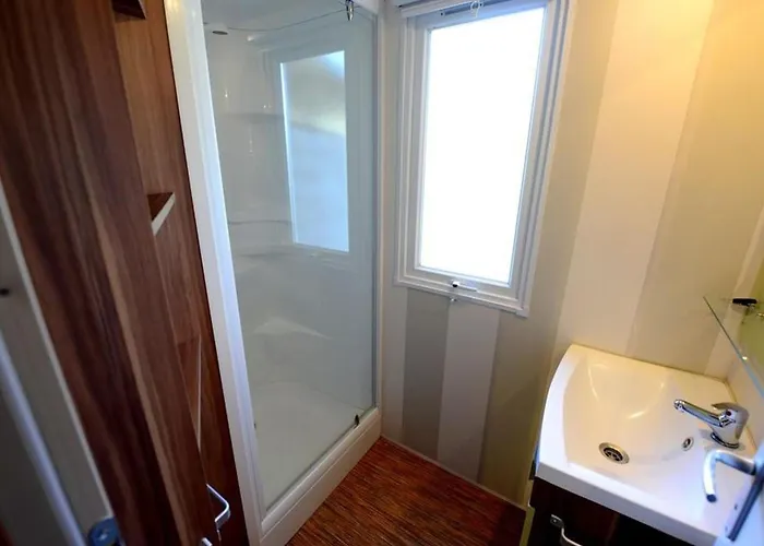 Mobil-home Confortable Avec Terrasse Pour 5 Personnes - Api-1-52-916 营地 *