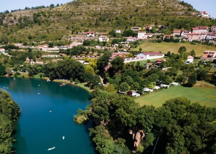 Kemping Mobil-home Confortable Avec Terrasse Pour 5 Personnes - Api-1-52-916 Saint-Rome-de-Tarn